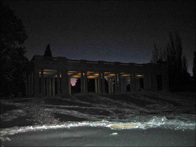 pavillion_at_dawn.jpg
