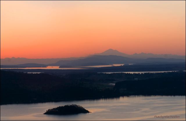 glory_in_route_to_tofino.jpg