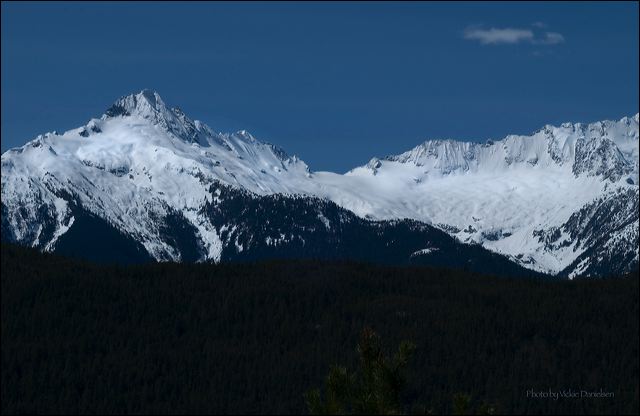 on_the_road_to_whistler.jpg